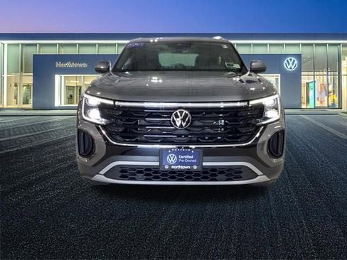 Used 2024 Volkswagen Atlas Cross Sport SE AWD/4WD image 6