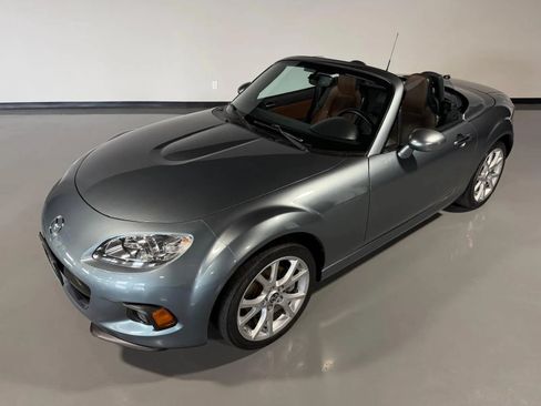 Used 2013 MAZDA MX-5 Miata Grand Touring RWD image 27