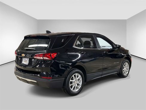Used 2023 Chevrolet Equinox LT image 5