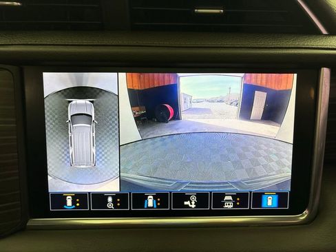 Used 2021 GMC Yukon Denali w/ Denali Premium Package image 59