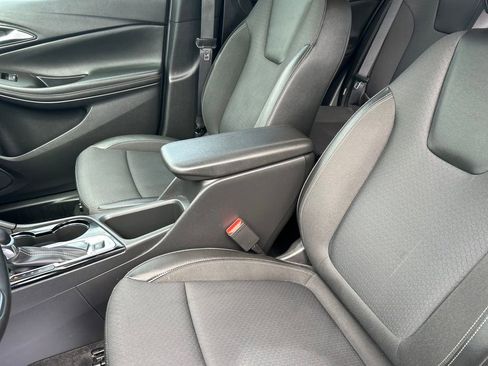 Used 2025 Buick Encore GX Preferred FWD image 12