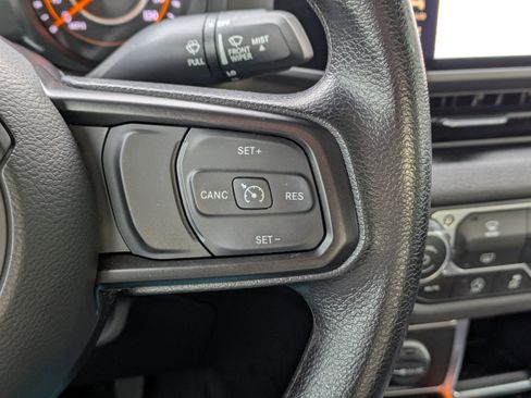 Used 2024 Jeep Gladiator Sport image 35