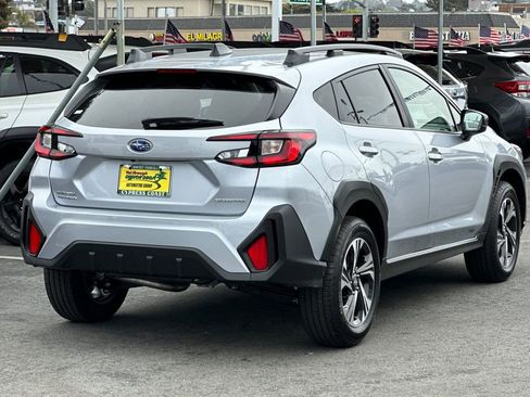 Certified 2025 Subaru Crosstrek 2.0i Premium image 4