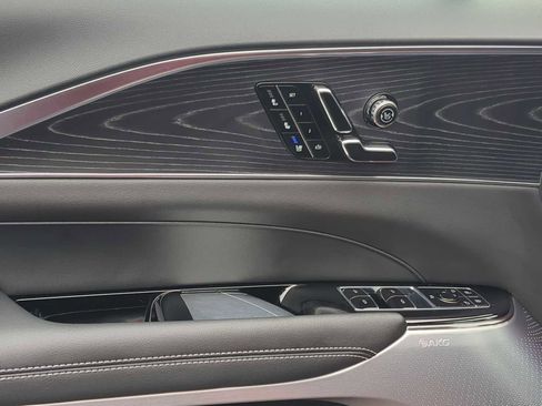 New 2026 Cadillac Lyriq V image 11