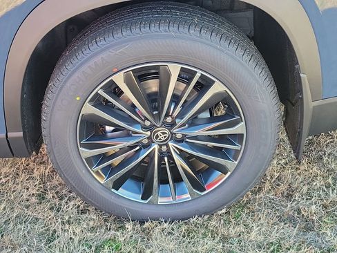 New 2026 Toyota Grand Highlander AWD Hybrid image 5