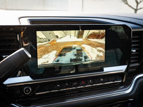 Used 2025 Chevrolet Silverado 1500 LT image 32