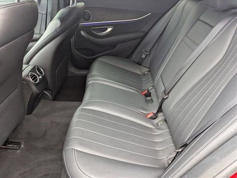 Used 2020 Mercedes-Benz E 350 Sedan image 18