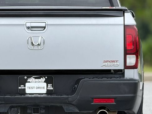 Used 2021 Honda Ridgeline Sport image 17