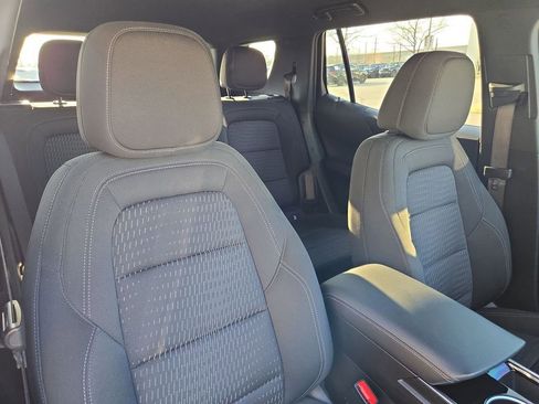 Used 2025 Chevrolet Equinox LT image 31