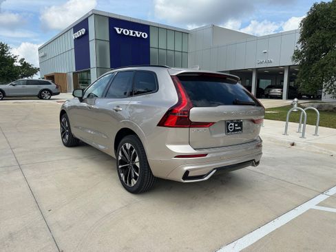 Used 2026 Volvo XC60 B5 Plus w/ Protection Package Premier image 4