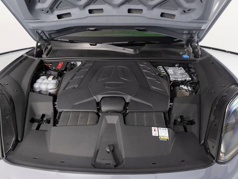 Certified 2024 Porsche Cayenne Turbo GT AWD/4WD image 51