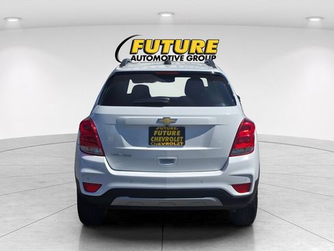 Used 2022 Chevrolet Trax LT w/ Driver Confidence Package AWD/4WD image 5