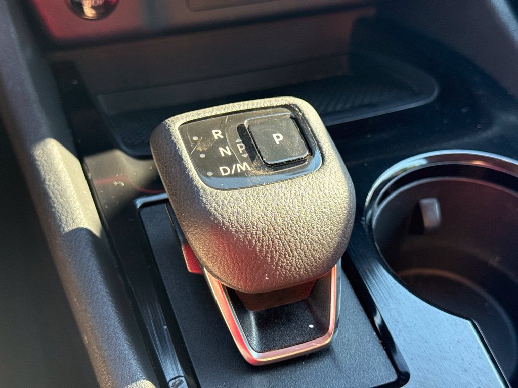 Used 2025 Nissan Rogue SV AWD/4WD image 23