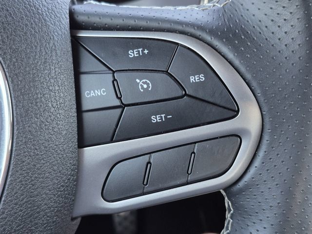 Used 2023 Dodge Challenger SRT Hellcat w/ Driver Convenience Group RWD image 17