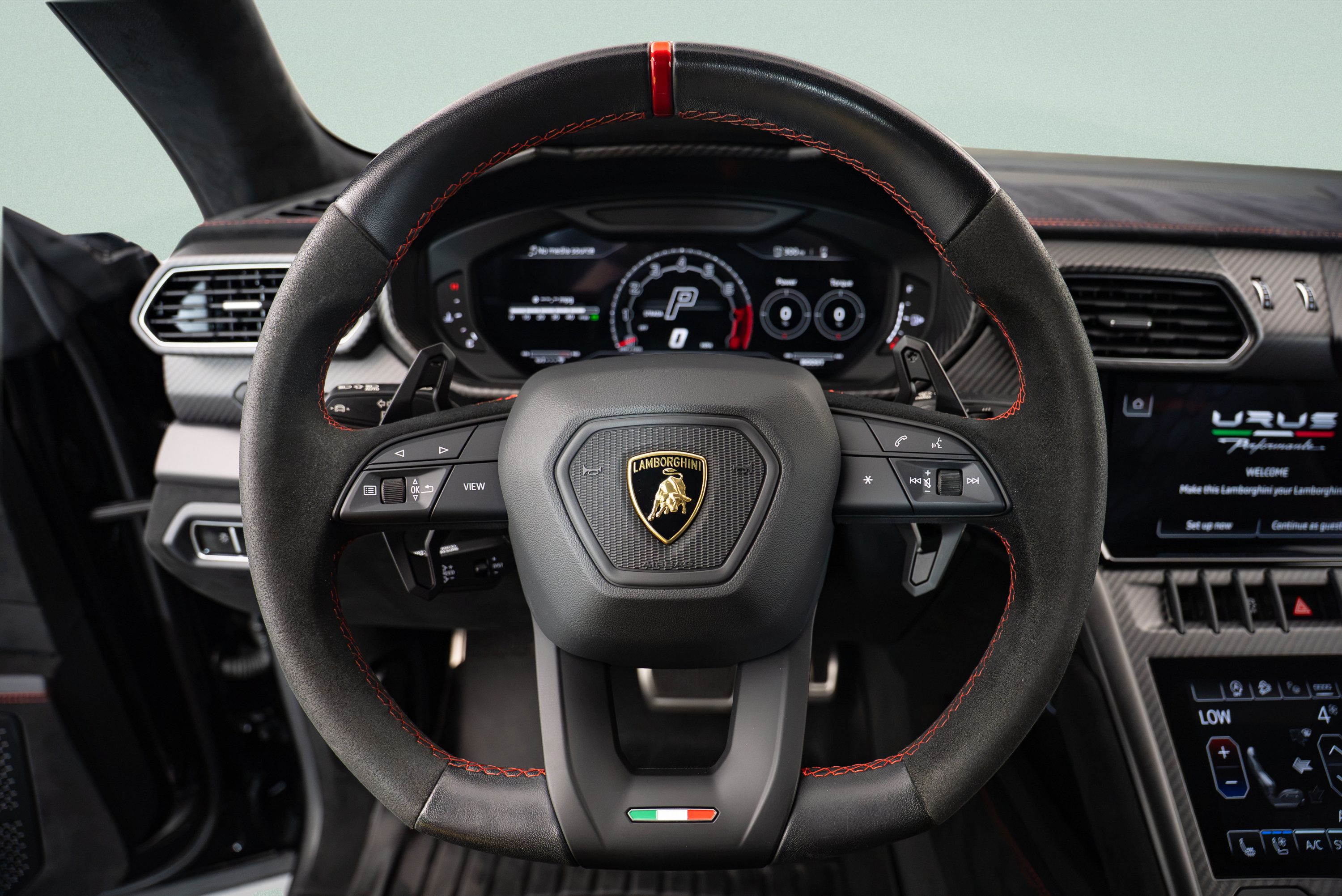 Used 2023 Lamborghini Urus Performante AWD/4WD image 14