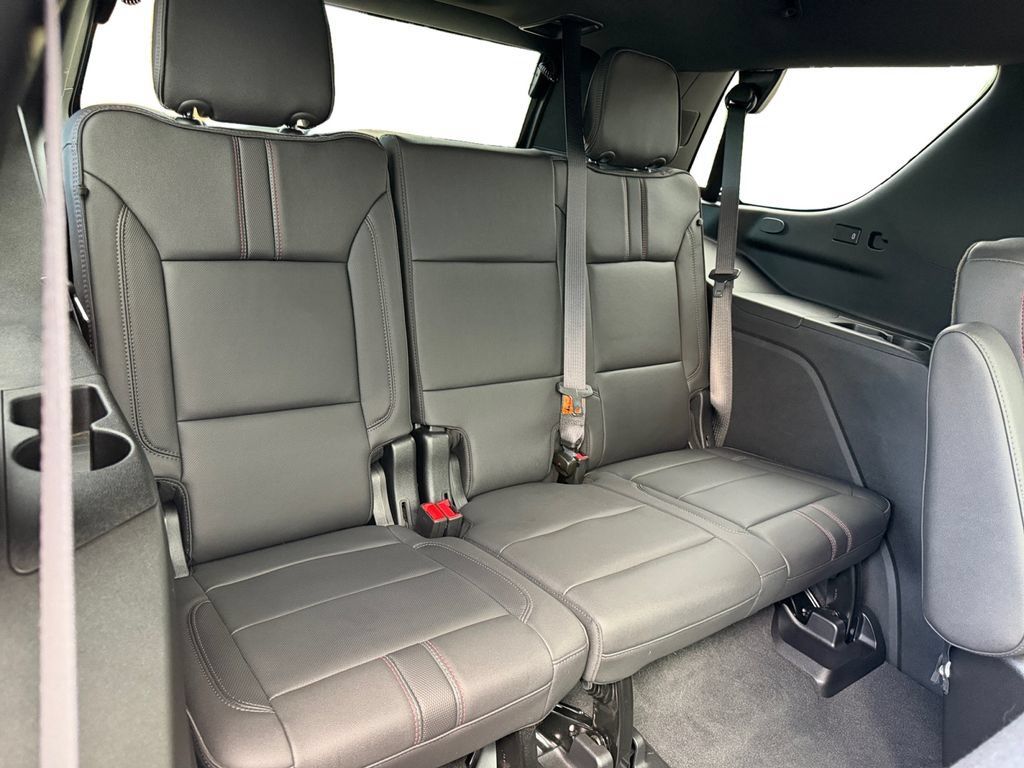 Used 2023 Chevrolet Tahoe RST w/ Luxury Package AWD/4WD image 10
