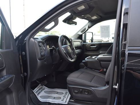 Used 2024 Chevrolet Silverado 2500 Custom w/ Custom Convenience Package AWD/4WD image 12