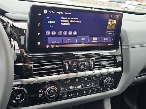 New 2026 Nissan Pathfinder Platinum AWD/4WD image 14