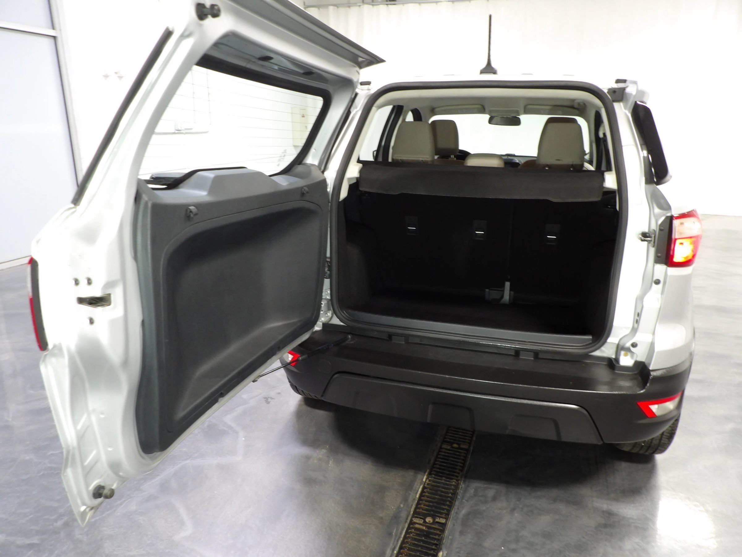 Used 2020 Ford EcoSport S FWD image 8