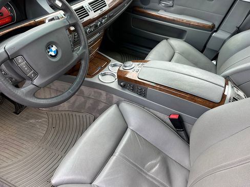 Used 2007 BMW 750Li image 9