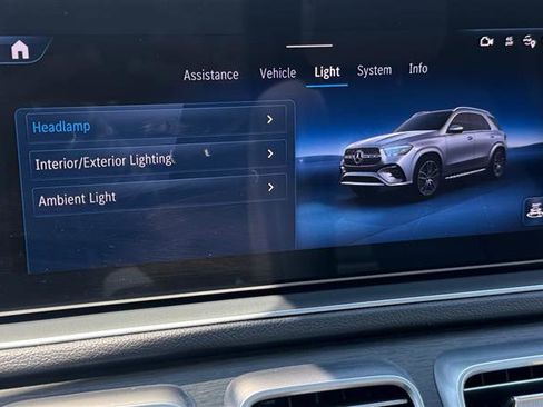 Used 2024 Mercedes-Benz GLE 450e 4MATIC w/ Winter Package image 33