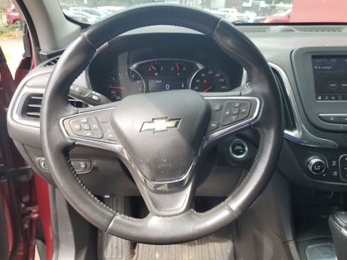 Used 2020 Chevrolet Equinox LT w/ Sport Edition FWD image 14