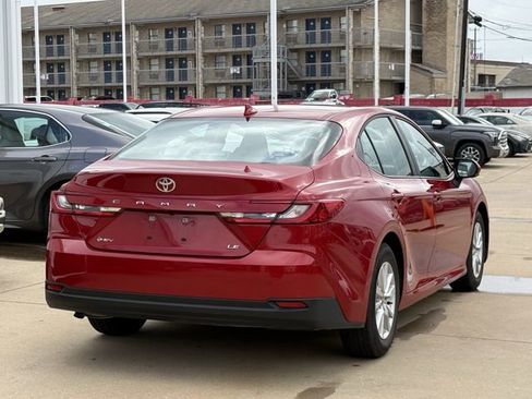 Used 2026 Toyota Camry LE FWD image 4