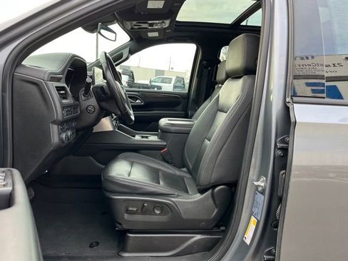 Used 2022 Chevrolet Suburban Z71 w/ Off-Road Capability Package image 32