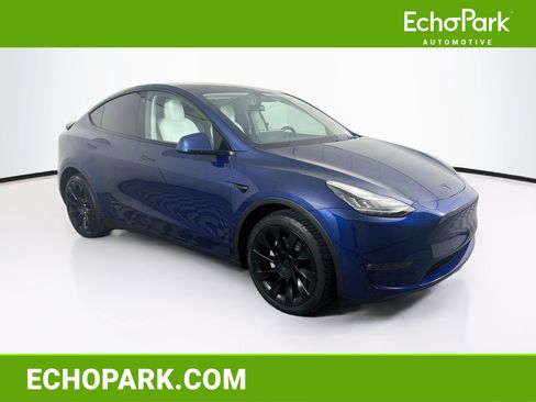 Used 2021 Tesla Model Y Long Range AWD/4WD image 1