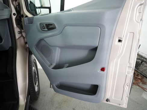 Used 2018 Ford Transit 350 XL RWD image 38