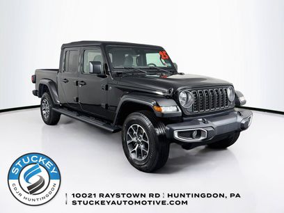 Used 2025 Jeep Gladiator Sport