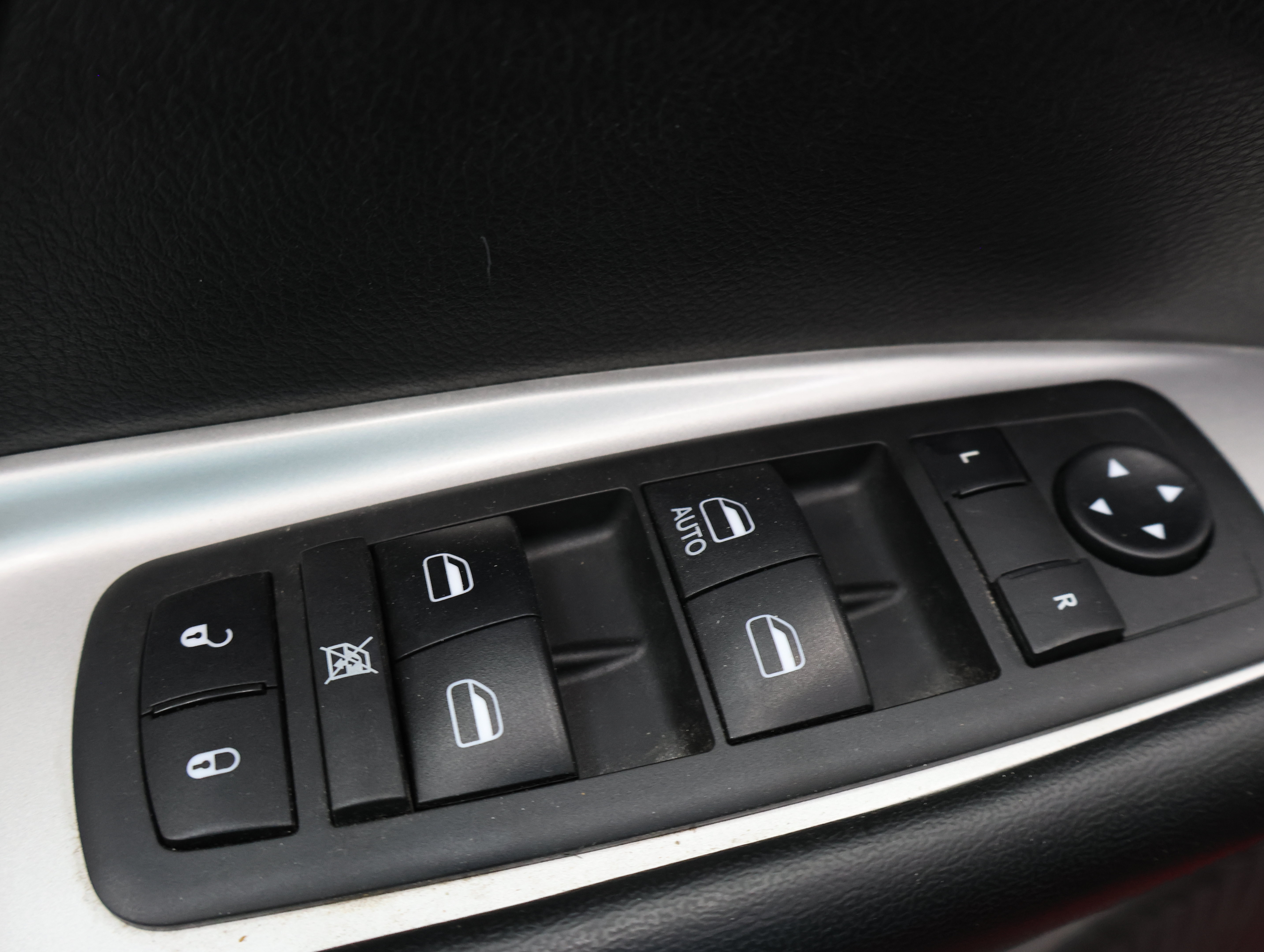 Used 2019 Dodge Journey SE w/ Connectivity Group AWD/4WD image 37