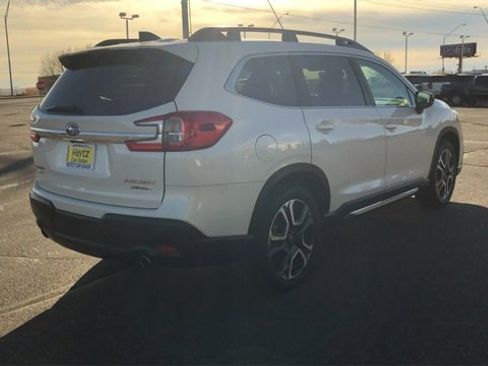 Used 2024 Subaru Ascent Limited w/ Technology Package image 8