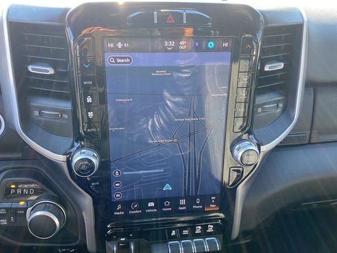 Used 2024 RAM 2500 Big Horn w/ Sport Appearance Package image 14