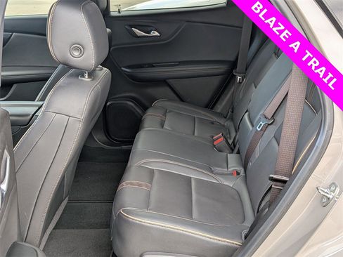 Used 2022 Chevrolet Blazer Premier image 21