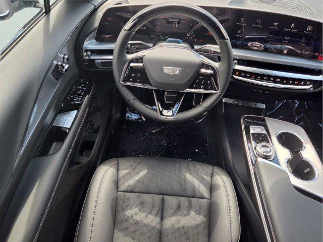 New 2027 Cadillac Lyriq Luxury RWD image 18