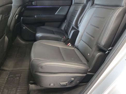 Used 2025 Hyundai Santa Fe Calligraphy AWD/4WD image 17