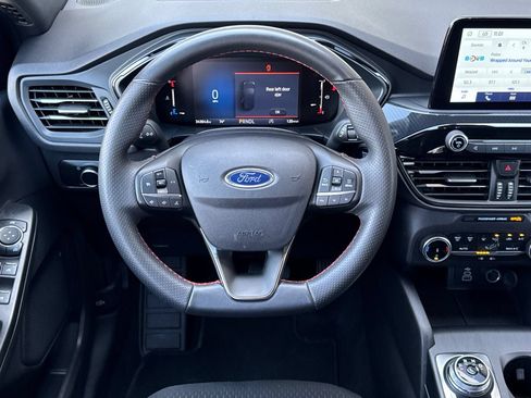 Used 2025 Ford Escape ST-Line FWD image 15