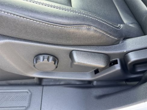 New 2025 Ford Bronco Badlands image 16