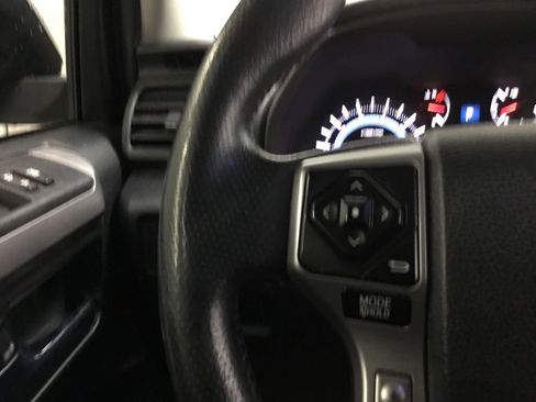 Used 2014 Toyota 4Runner SR5 image 35