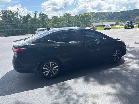 Used 2022 Nissan Versa SV FWD image 28