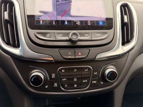 Used 2023 Chevrolet Equinox LT AWD/4WD image 17
