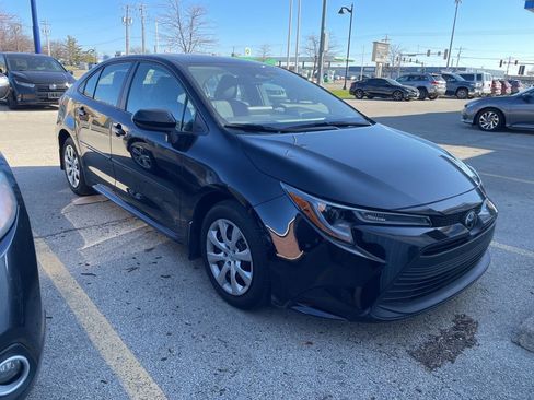 Used 2025 Toyota Corolla LE image 1