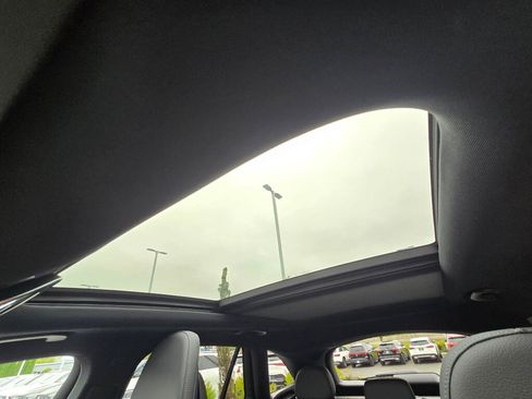 Used 2026 Mercedes-Benz GLC 300 4MATIC image 45