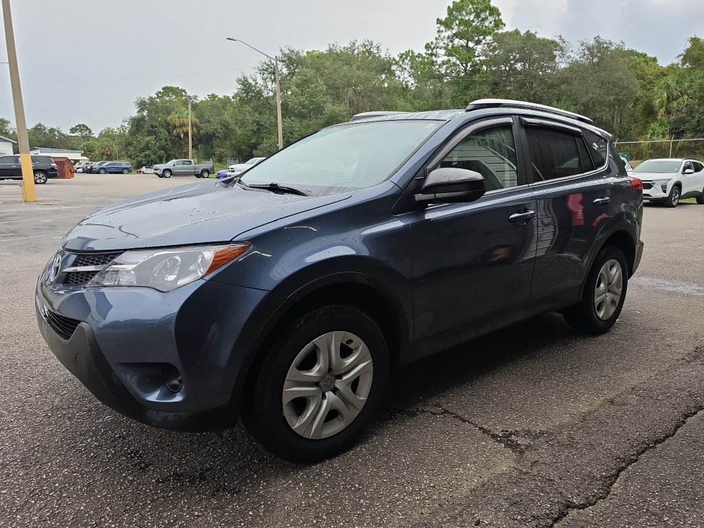 Used 2014 Toyota RAV4 LE AWD/4WD image 9
