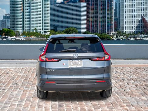 Used 2023 Honda CR-V EX image 7