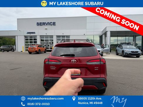 Used 2022 Toyota Corolla Cross XLE AWD/4WD image 7