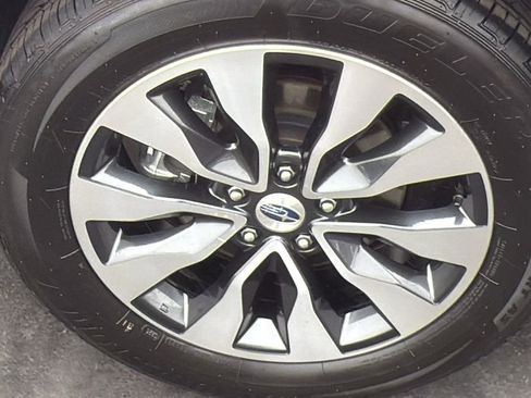 Certified 2024 Subaru Outback Limited AWD/4WD image 11