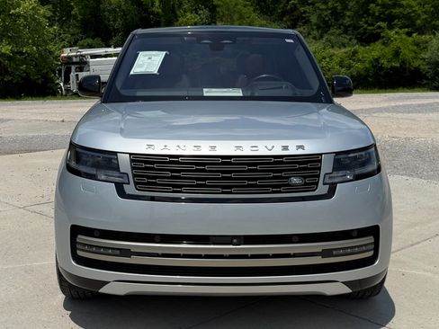 Used 2023 Land Rover Range Rover SE AWD/4WD image 5