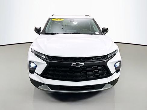 Used 2025 Chevrolet Blazer LT w/ Midnight/Sport Edition image 2